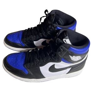 Nike Air Jordan 1 Retro High OG Royall size 11in excellent condition